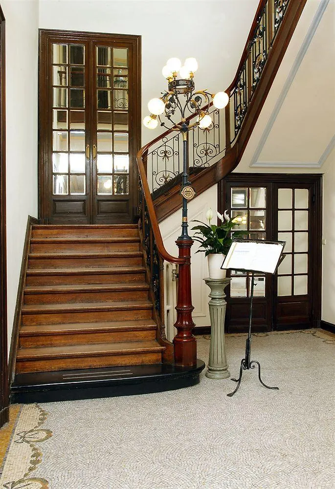 Charme Hotel Hancelot Ghent 3*,